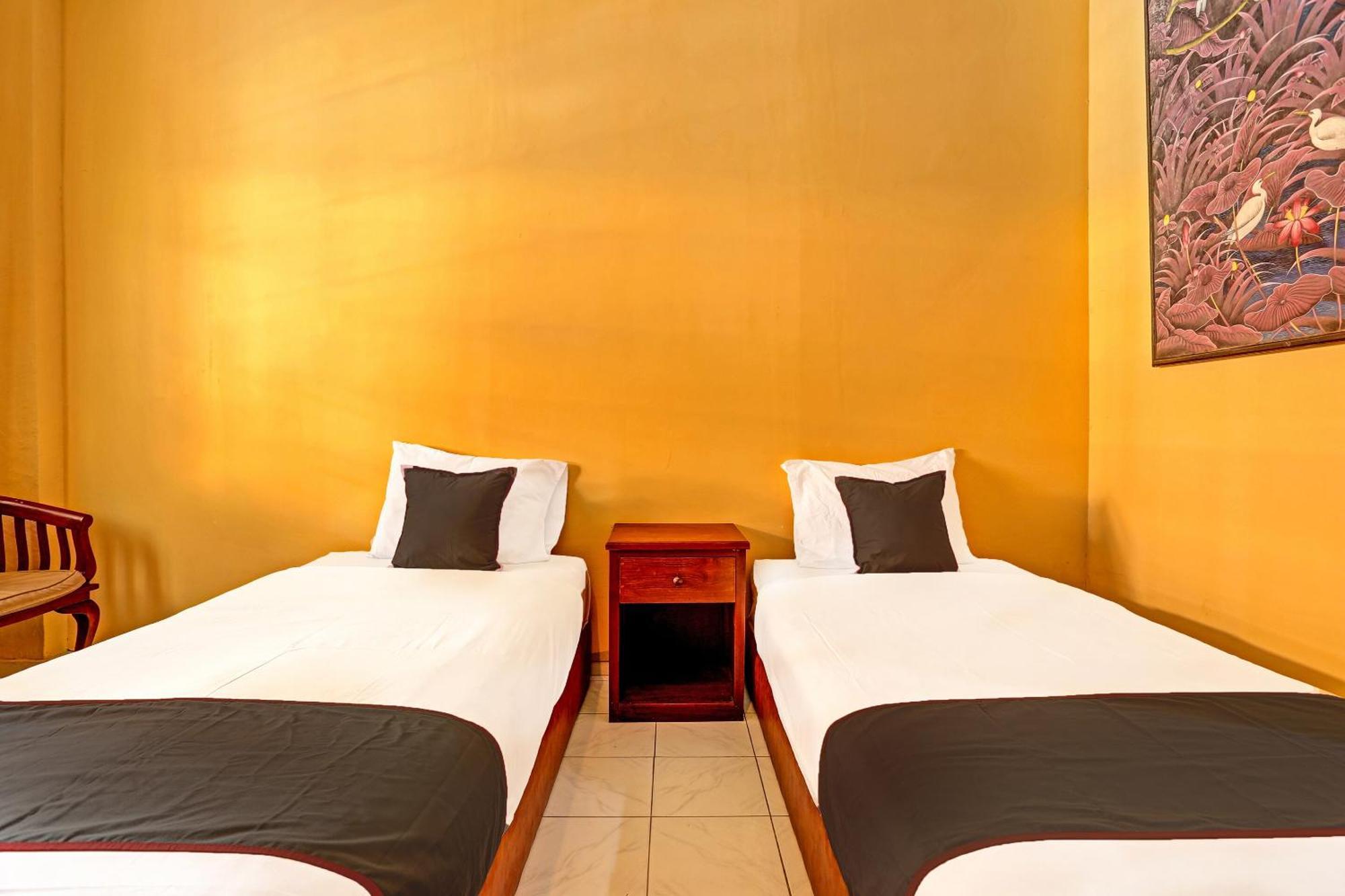 Collection O 91081 New Arena Hotel Кута Экстерьер фото