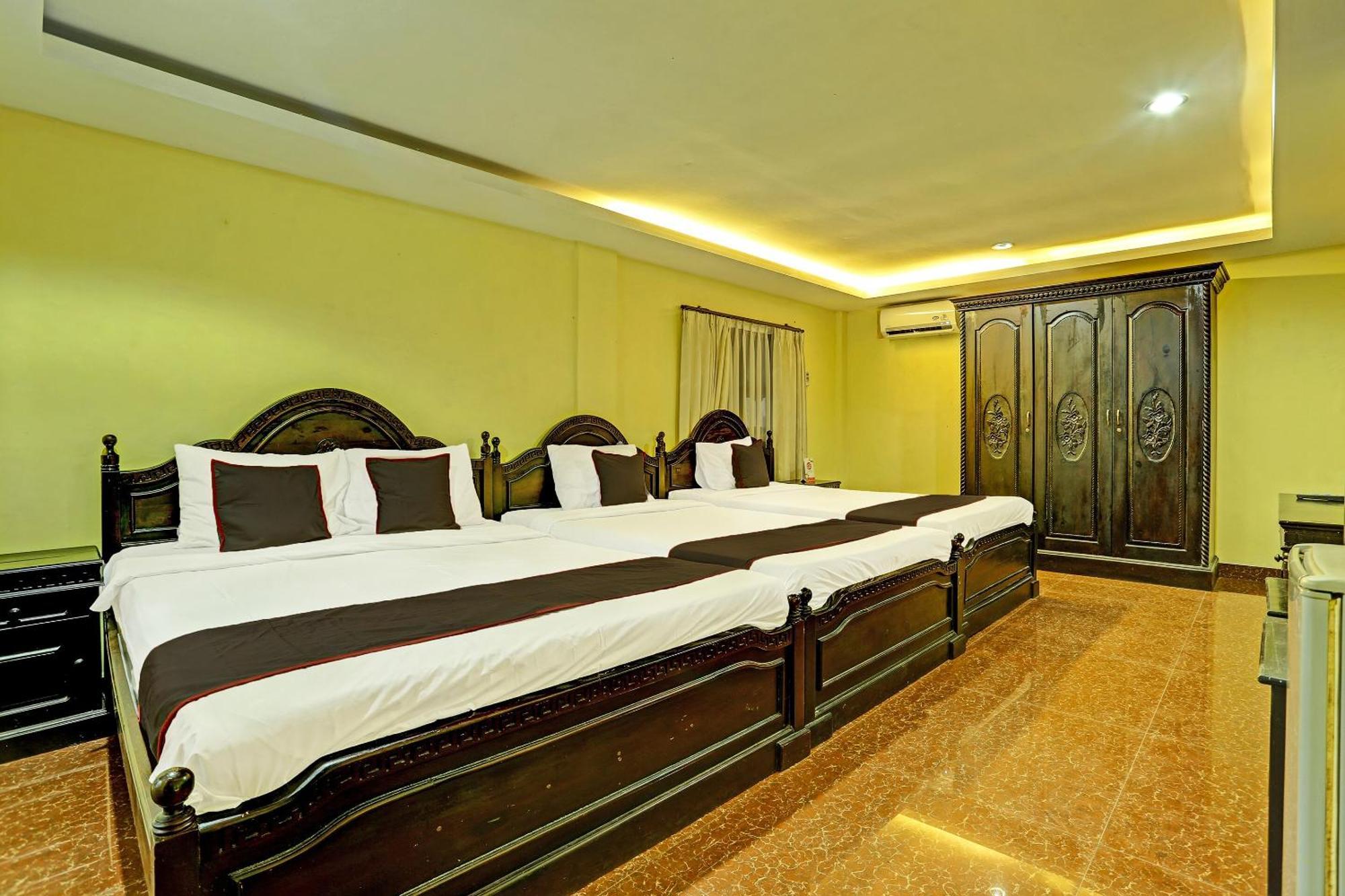 Collection O 91081 New Arena Hotel Кута Экстерьер фото